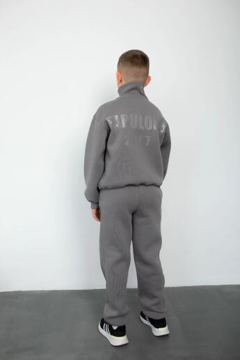 Fotoattēls 8 106080  Kostīms Teilors Čārnīgs 102660